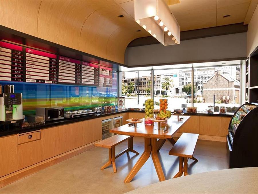 Aloft Hotel Milwaukee Downtown Экстерьер фото